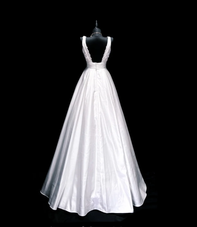 Classy V Neck White Satin Appliques Long Wedding Dress Formal Bridal Dress D549
