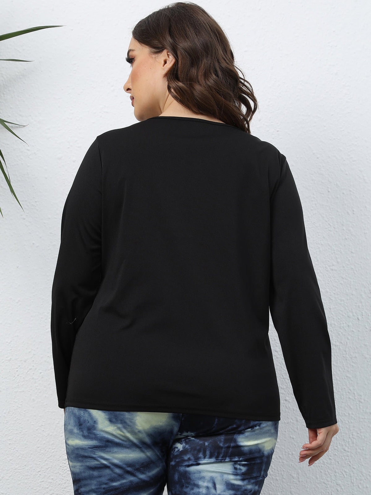 KittenAlarm - Plus Black Cut Out Tee