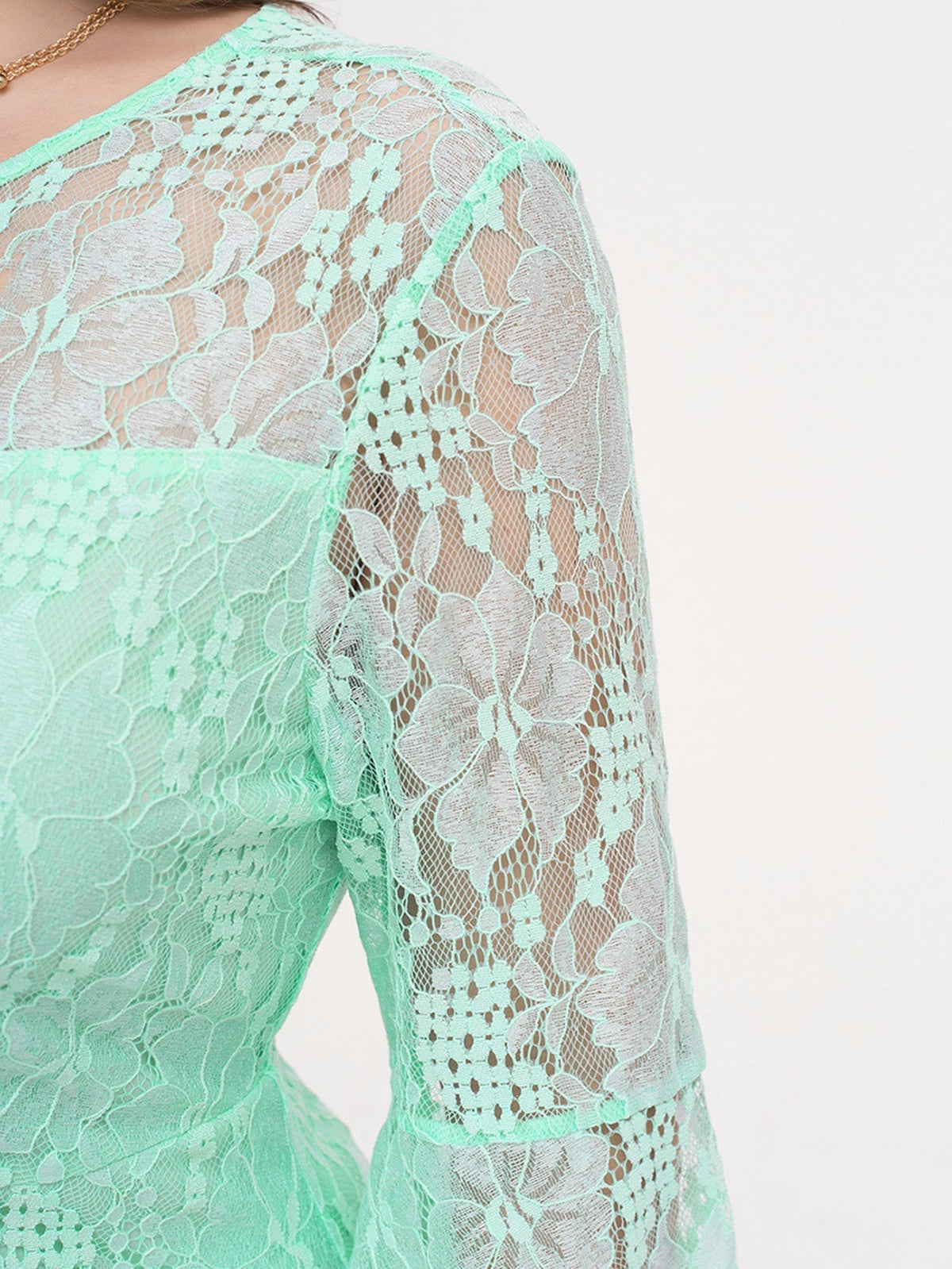 KittenAlarm - Plus Size Flounce Sleeve Lace Dress