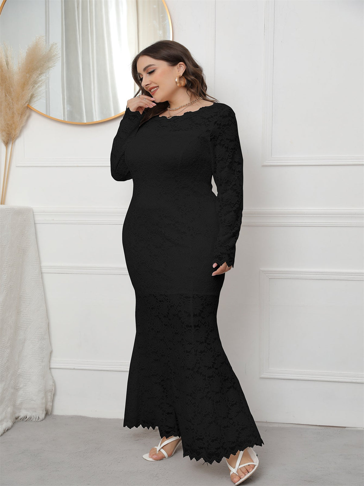 Lace Round Neck Long Sleeve Mermaid Maxi Dress