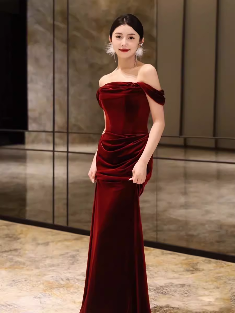 Sheath Strapless Red Velvet Prom Dresses Evening Dress