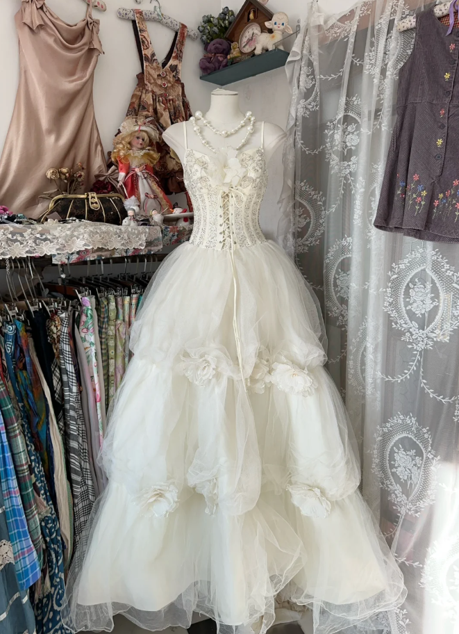 Classy Spaghetti Straps Beige Tulle Layered Flowers A Line Long Prom Dress Party Dress D1771