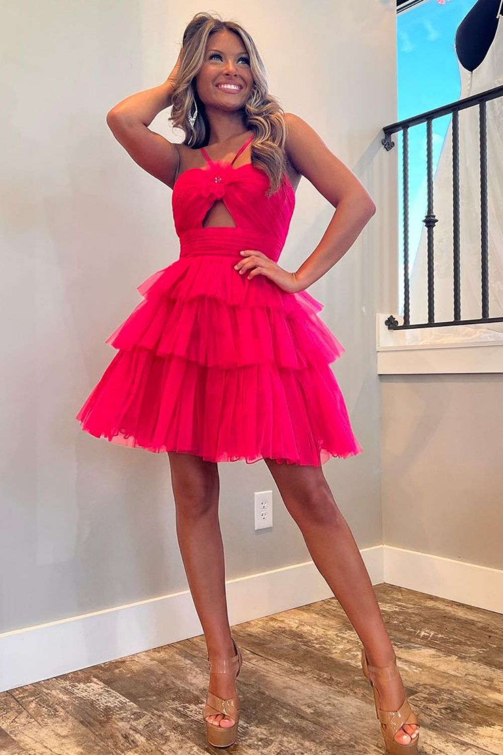 Red A-Line Halter Neck Short Tiered Tulle Homecoming Dress - Fashionpara