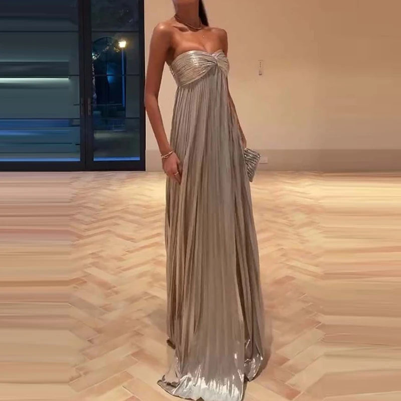 Elegant Backless Pleated Evening Dress for Special Occasions - Fashionpara