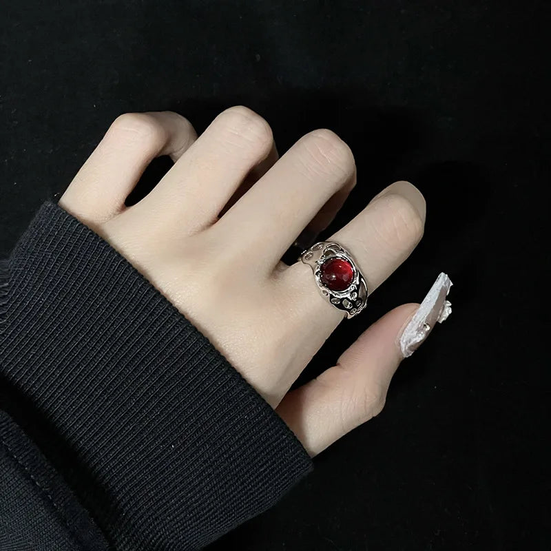 Gothic Unpredictable Stone Animal Ring