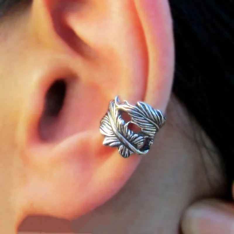 Antique Dark Dragon Talon Zinc Alloy Earring