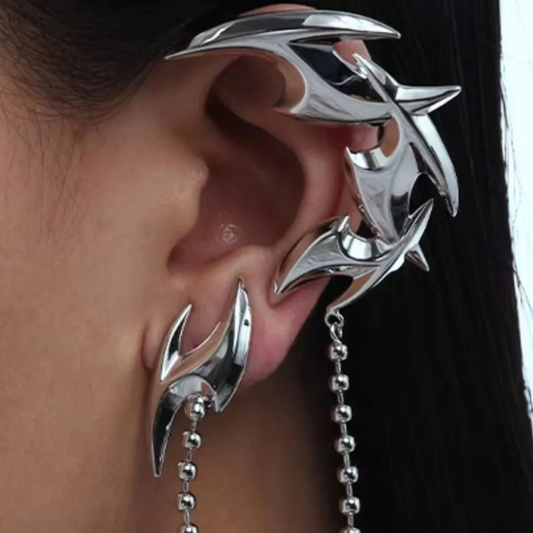 Rebellious Darts Chain Fringe Clip Stud Earring