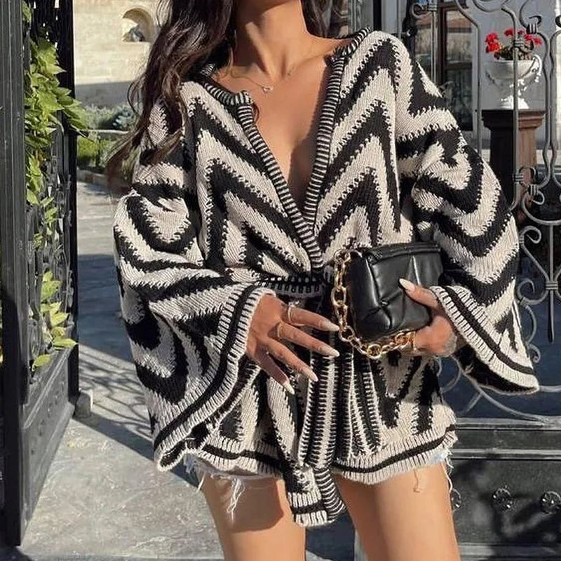 Fashionpara Elegant V-neck Striped Knit Cardigan for Women