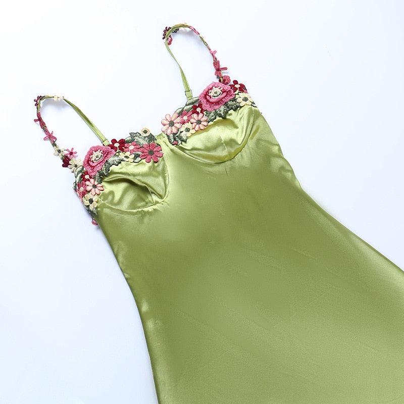Satin Floral Appliqué Sweetheart Bodycon Mini Dress - View 12
