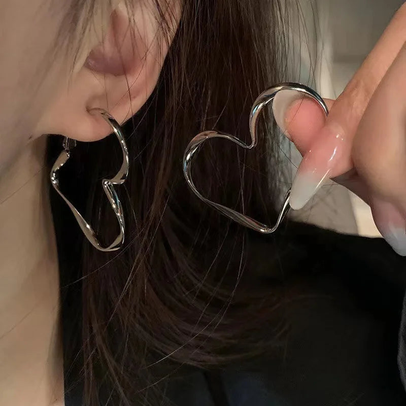 Gloomy Rebel Metal Chain Cross Affection Earring