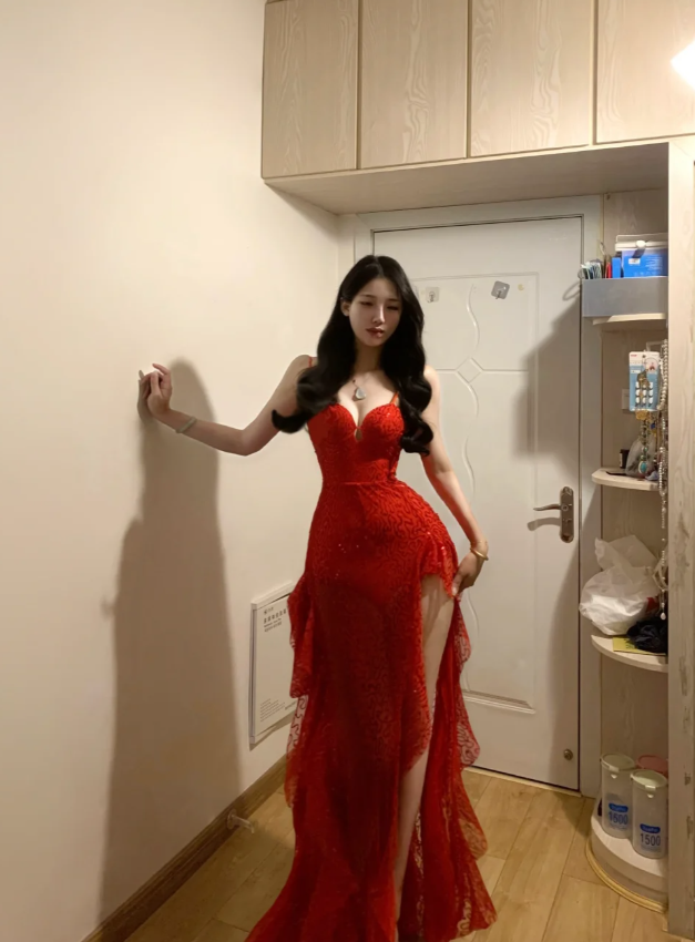 Sexy Spaghetti Straps Red Sequin Ruffle Long Evening Dress Formal Prom Gown D843