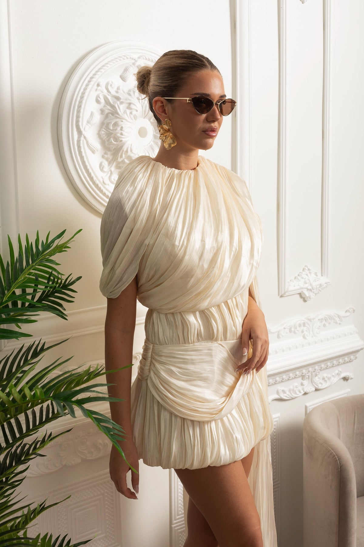 Pleated One Shoulder Cape Sleeve Draped Bubble Hem Mini Dress - View 4