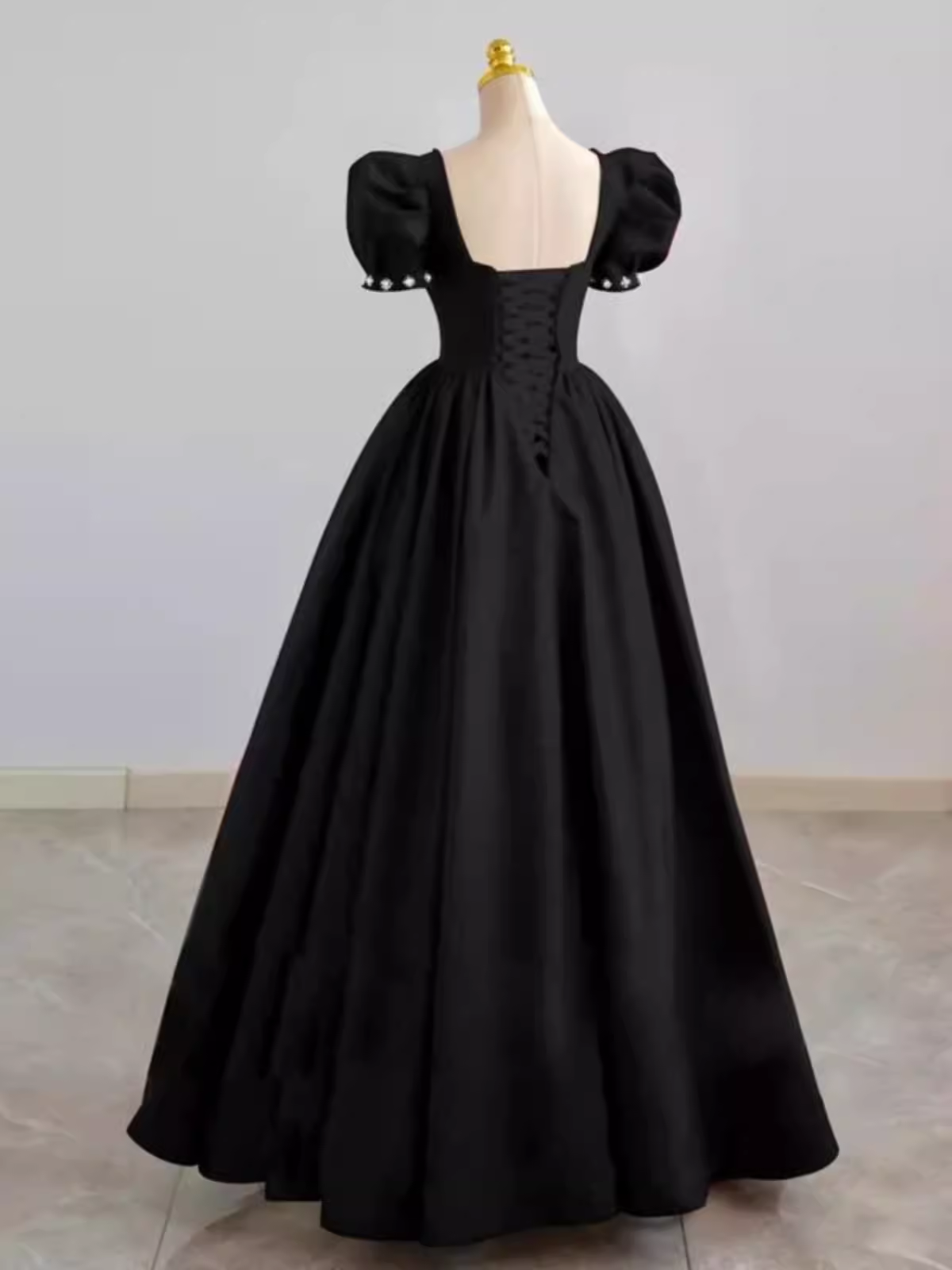 Vintage Ball Gown Sweetheart Satin Black Long Prom Dress Formal Dresses