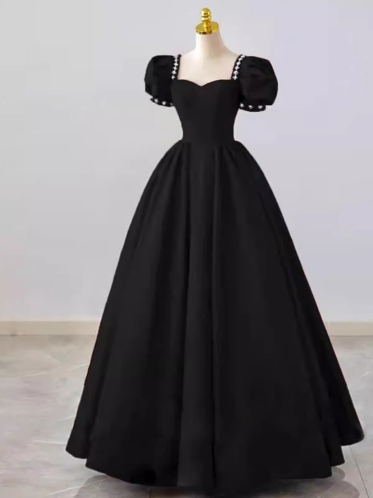 Vintage Ball Gown Sweetheart Satin Black Long Prom Dress Formal Dresses