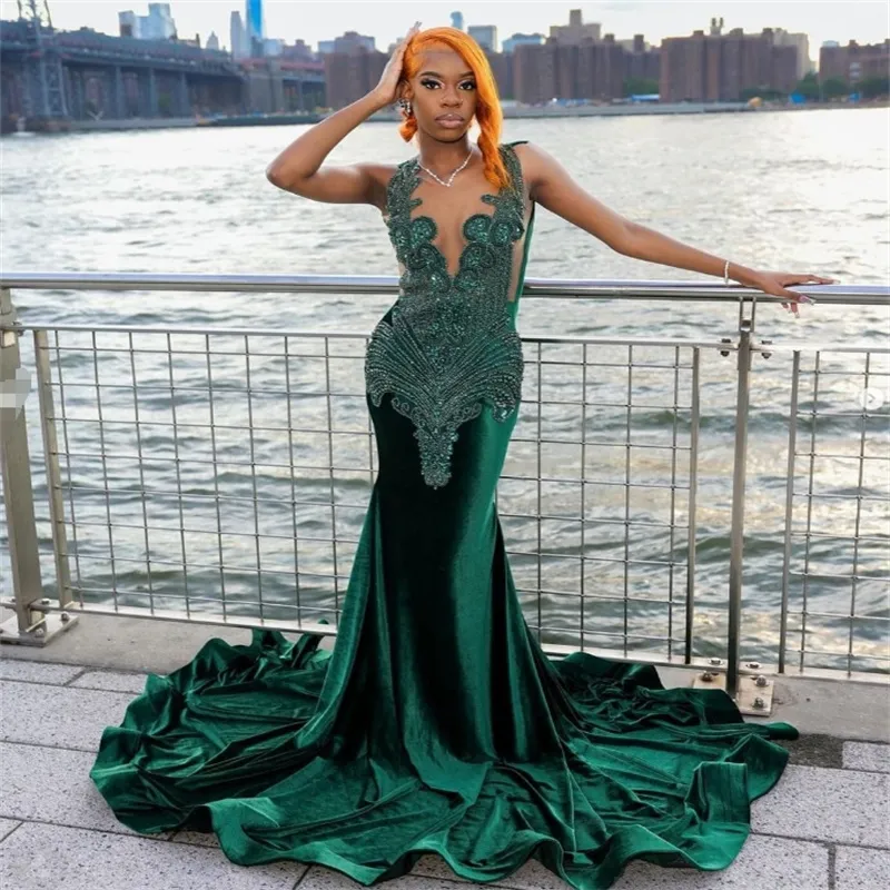 Pretty Mermaid V Neckline Green Velvet Silver Beads Long Prom Dresses Formal Evening Dress SD1402