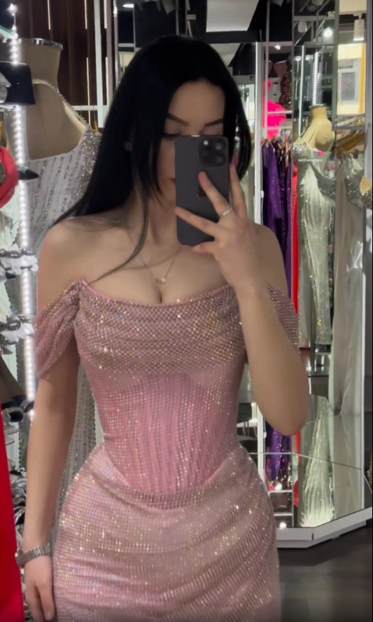 Sexy Off-shoulder Sleeveless Mermaid Satin Long Evening Prom Dresses SD1582