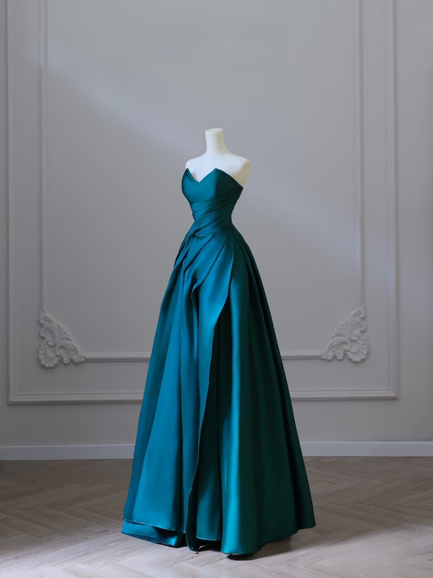 Pretty Ball Gown Sweetheart Satin Ruffles Long Prom Dresses Party Dress SD1330