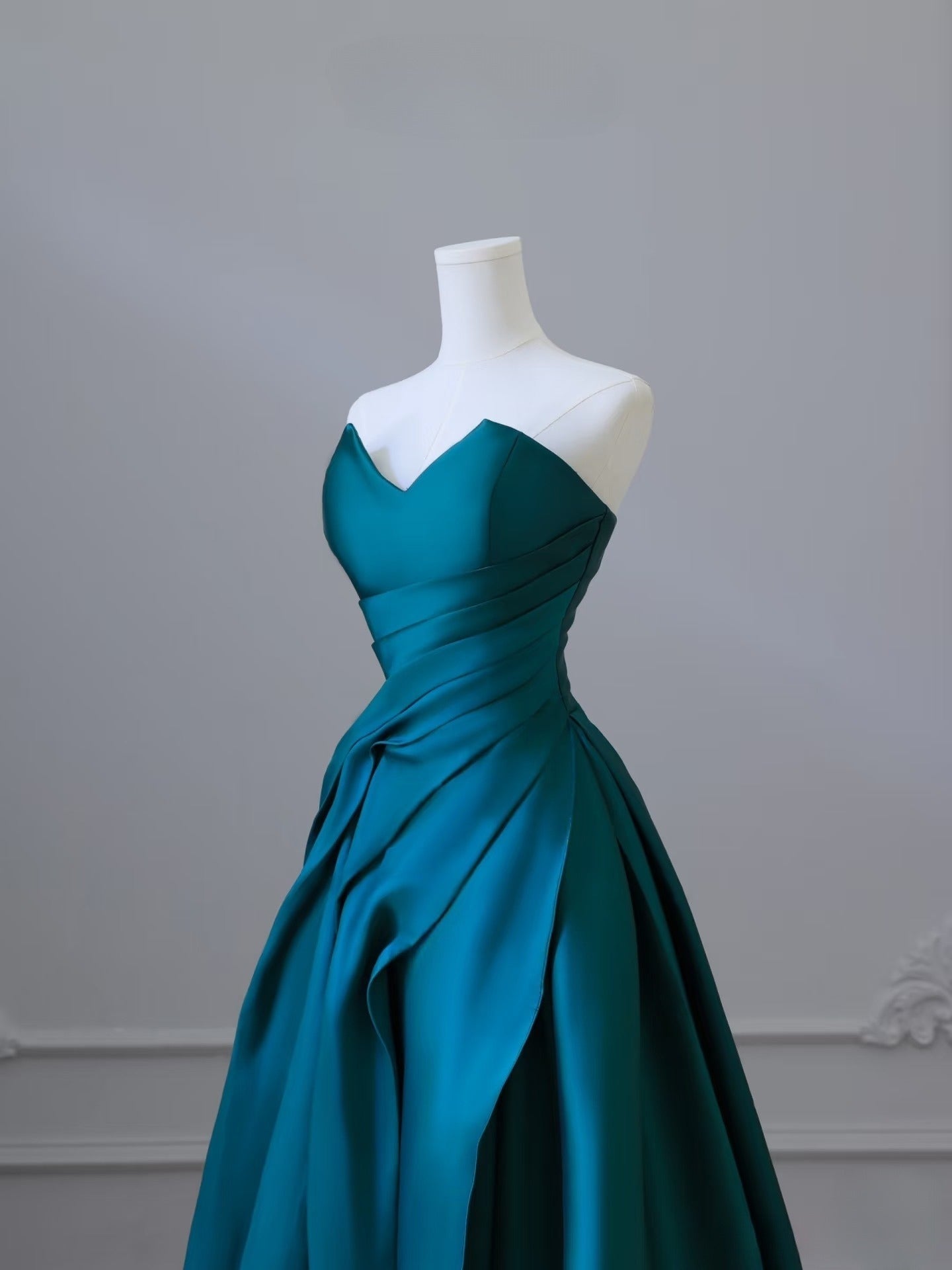 Classy Ball Gown Strapless Satin Ruffles Long Evening Dress Prom Dresses SD2498