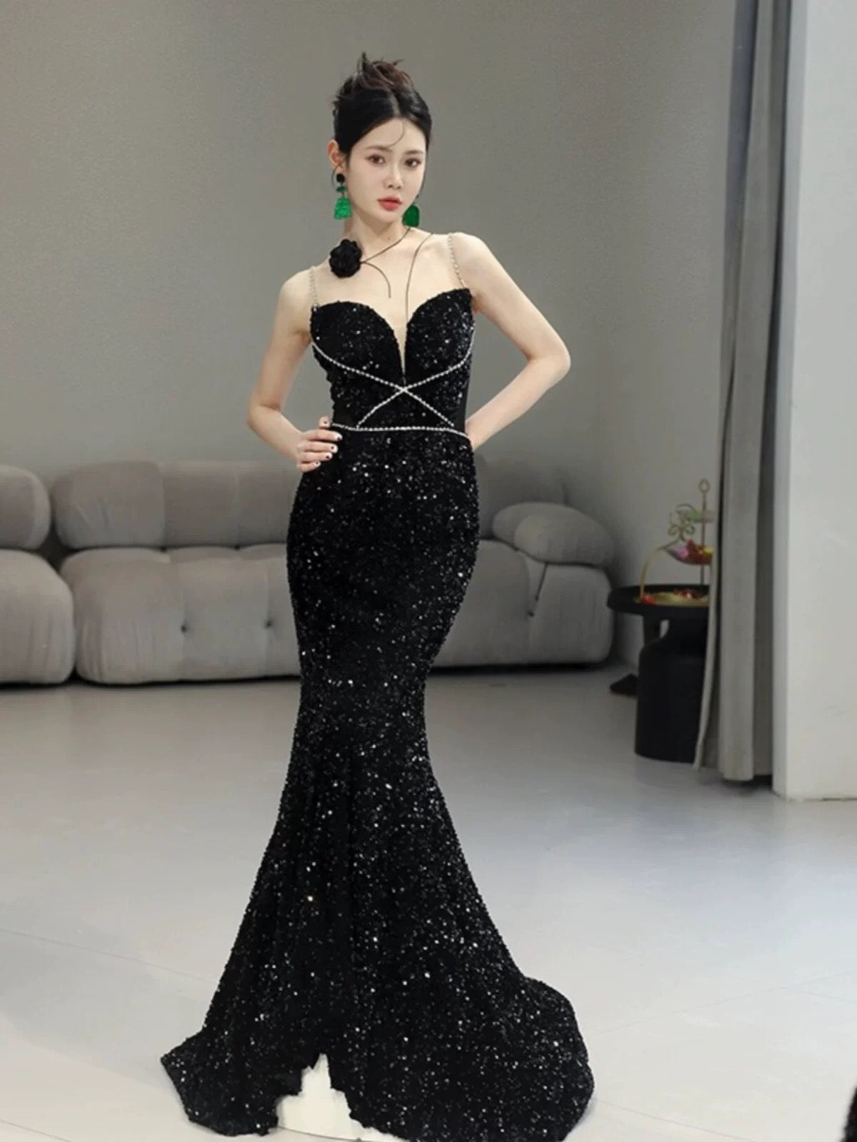 Classy Mermaid Spaghetti Straps Black Sequin Long Evening Gowns Prom Dress SD2768