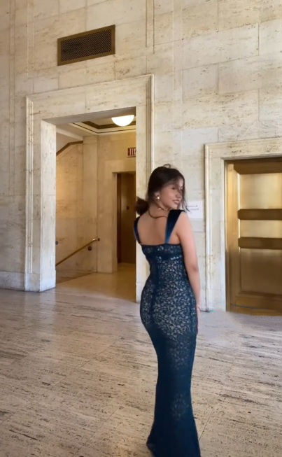 Unique Sweetheart Neck Peacock Blue Lace Mermaid Prom Dresses Long Party Dress D893