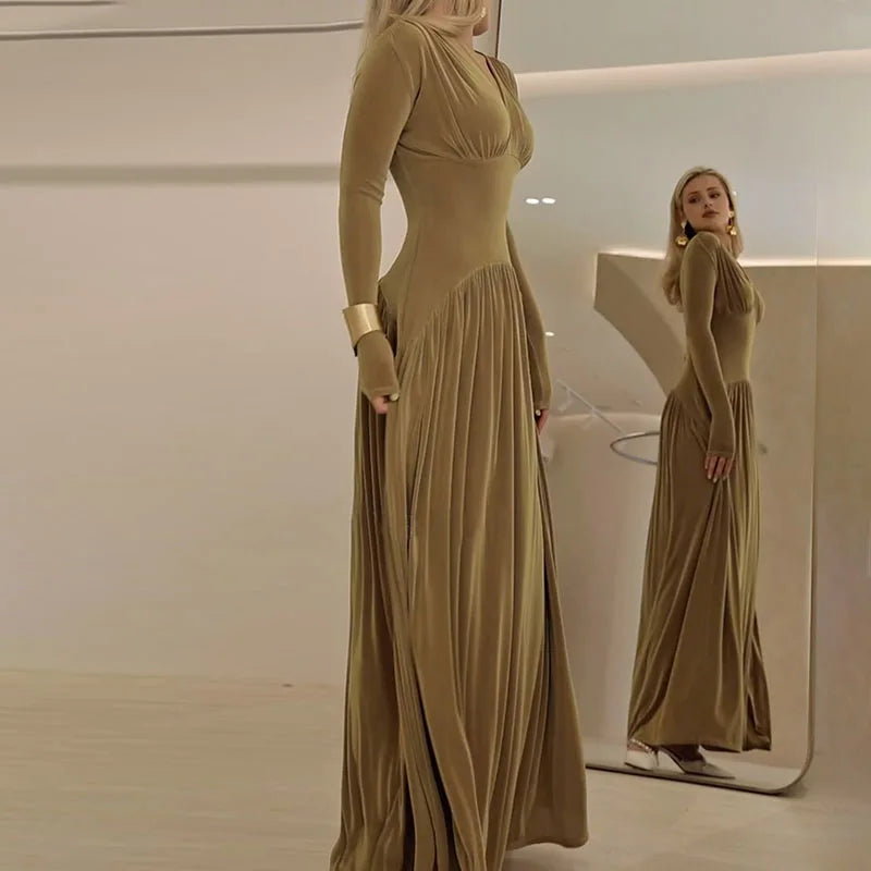 Elegant Velvet Maxi Dress with Pleated Design for Women