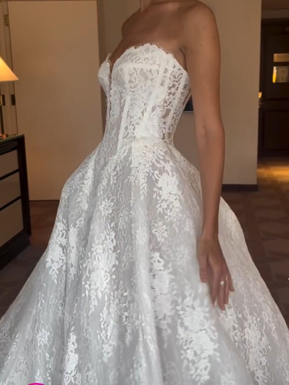 Lace Applique Wedding Dress Sweetheart Floor-Length A-Line Bride Gown Custom