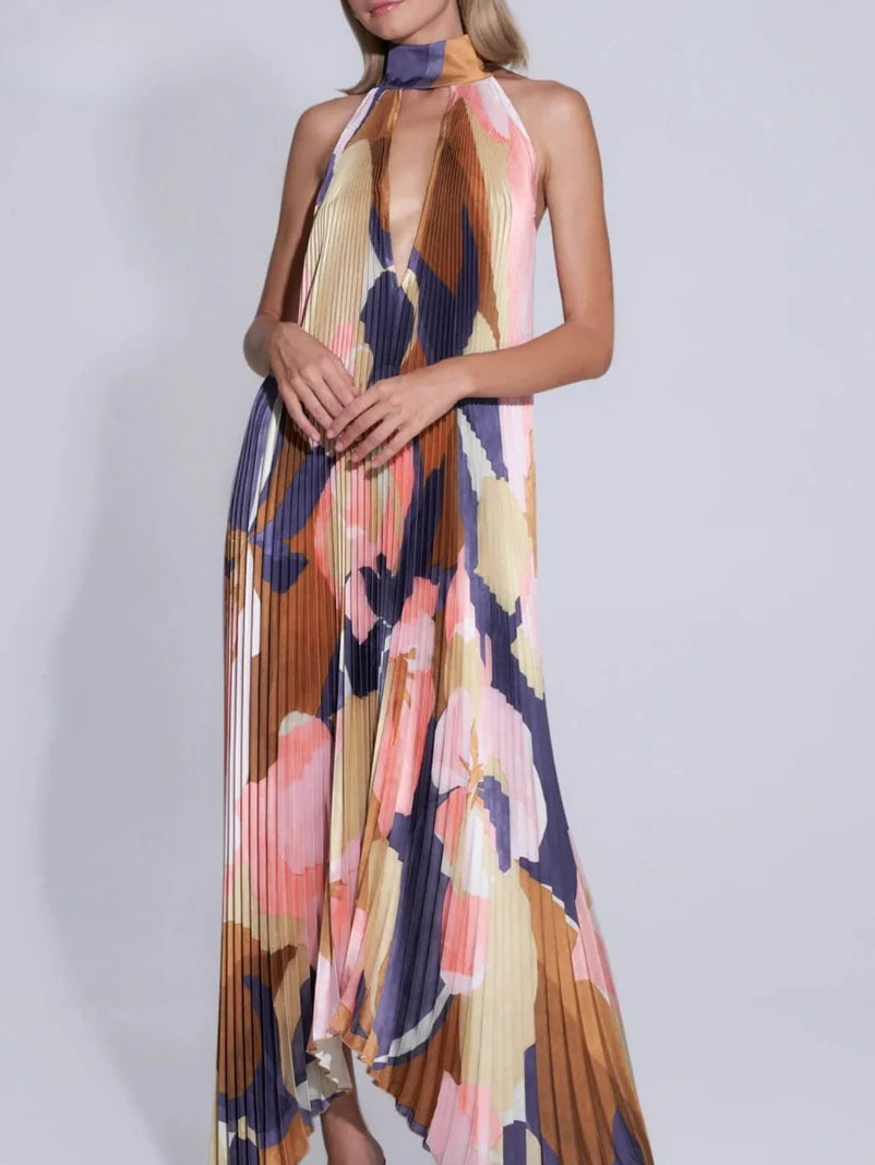 Halter Neck Deep V Pleated Flowy Maxi Dress - View 4