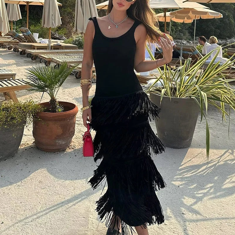 Elegant High Waist Knit Maxi Dress with Tassel Detail