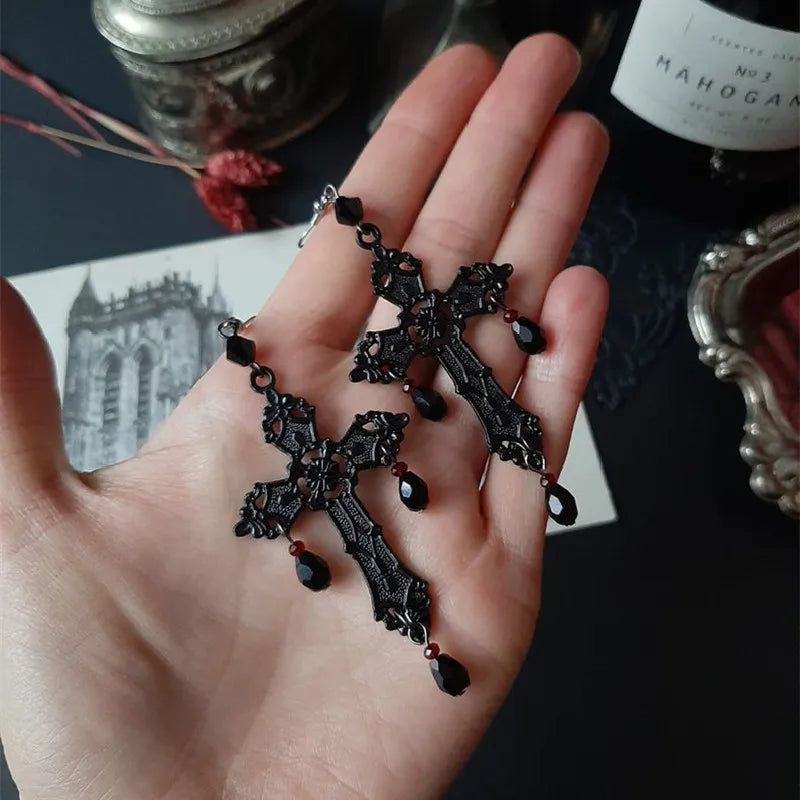 Gloomy Rebel Metal Chain Cross Affection Earring