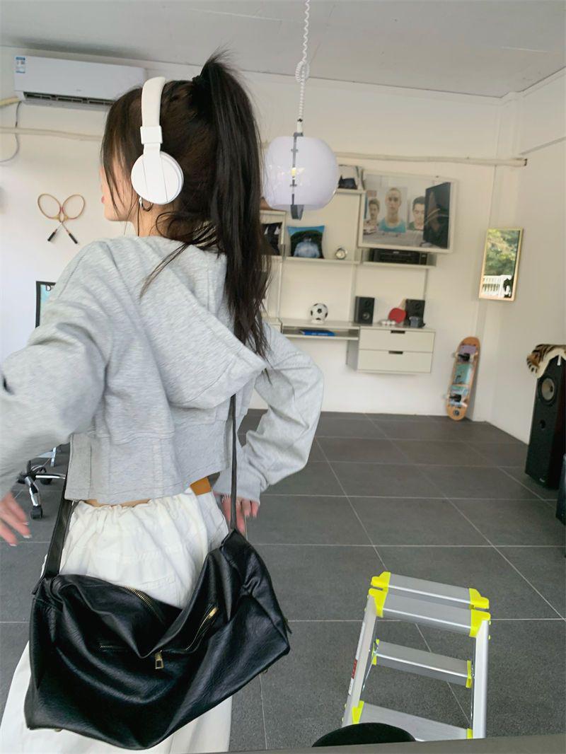 Soft Girl Cropped Hoodie 3