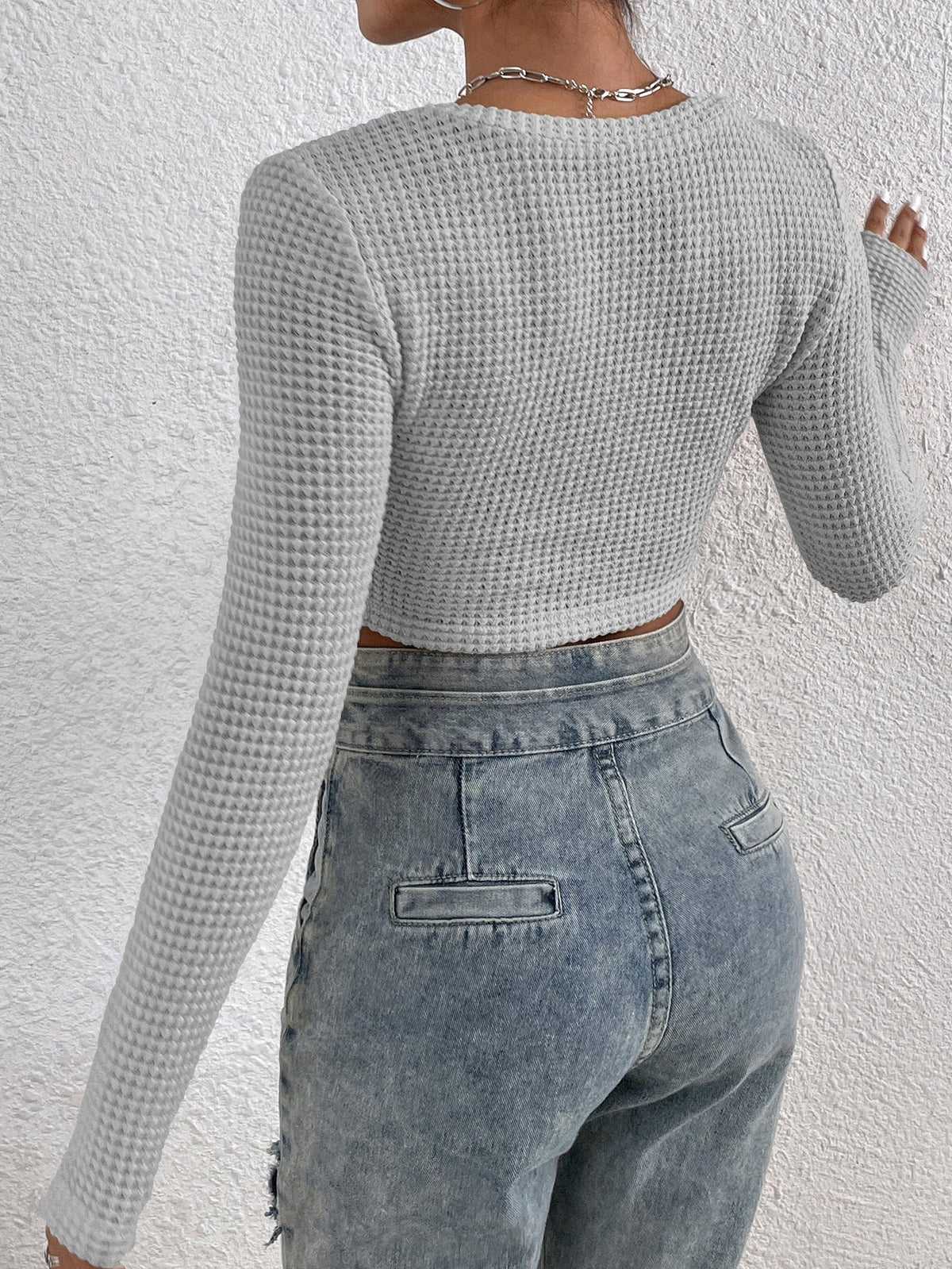 KittenAlarm - Solid V Neck Crop Tee
