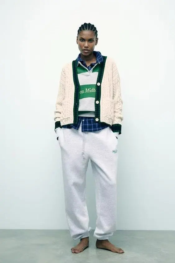 Fashion Eight Leg V-neck Cardigan