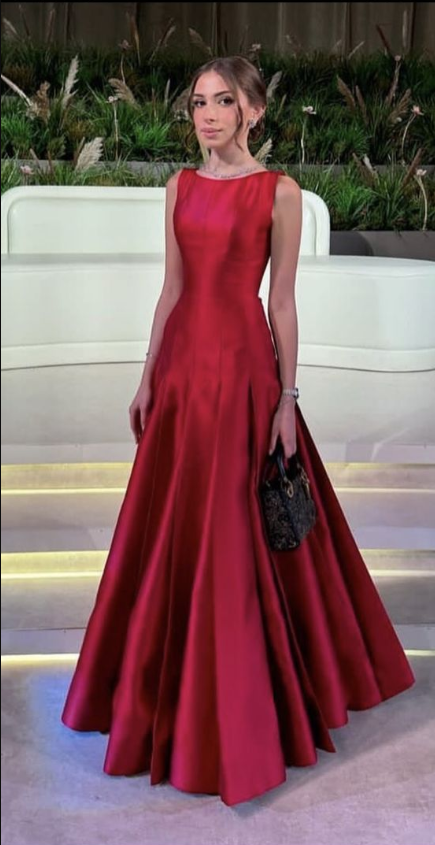 Elegant Sleeveless Red Satin Pleated Mermaid Long Wedding Guest Dress Evening Dress D1397