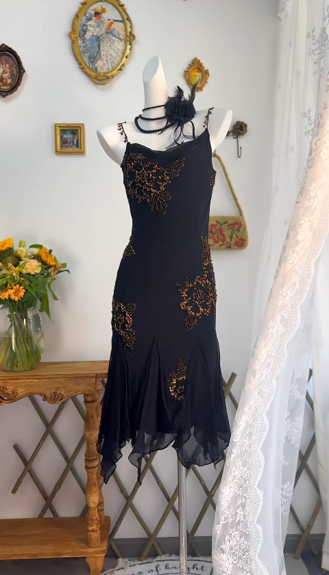 Pretty Spaghetti Straps Black Chiffon Beaded Long Prom Dress Birthday Party Dress D559