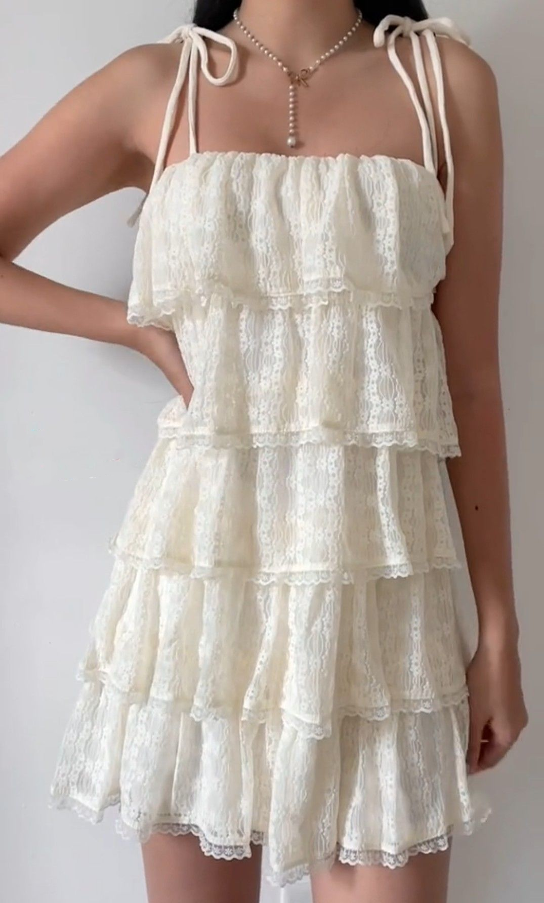 Classy Spaghetti Straps Off-White Lace Layered Short Graduation Homecoming Dress Formal Birthday Outfits D324