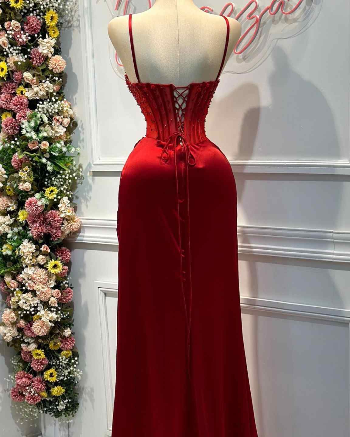 Spaghetti Straps Sweetheart Seeleveless Sheath High Split Pleated Satin Prom Dress with Beads Evening Dress