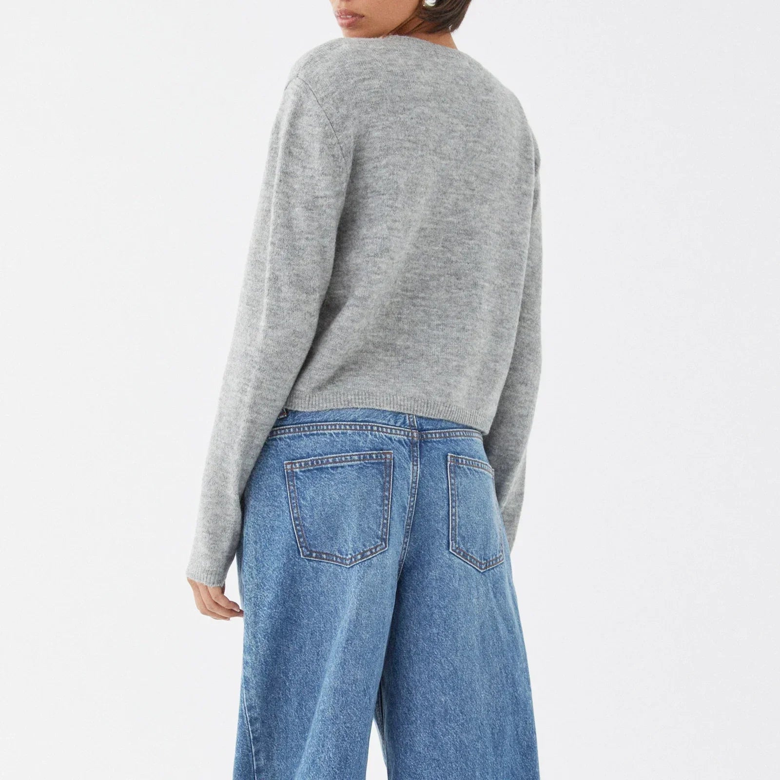 O-neck Cropped Button Knitted Cardigan