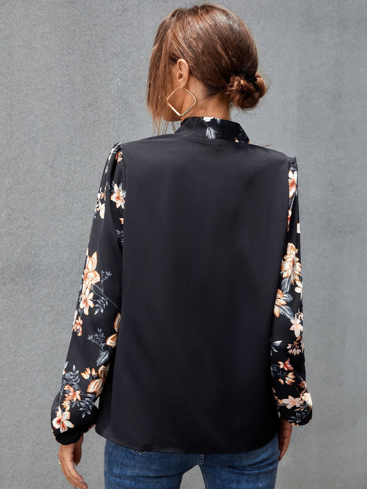 KittenAlarm - Tie Neck Floral Print Blouse