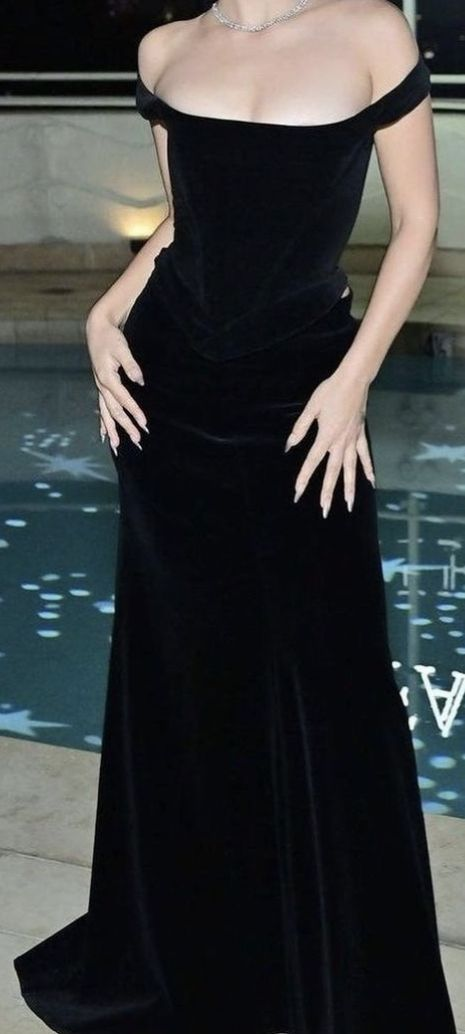 Vintage Black Off The Shoulder Velvet Mermaid Long Party Dress Formal Wedding Guest Dress D1453