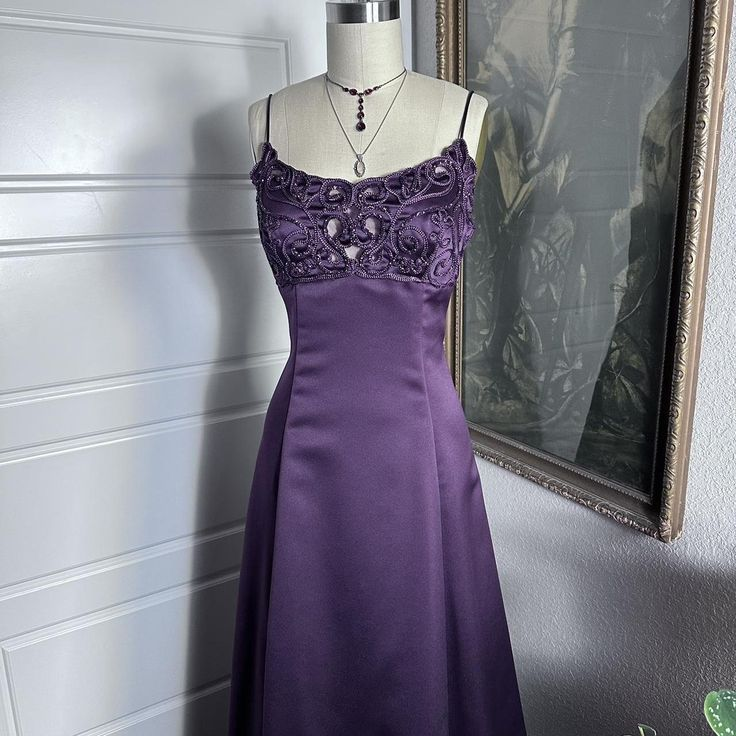 Elegant Purple Spaghetti Straps Satin Long Wedding Guest Dress Formal Birthday Party Gown D1692