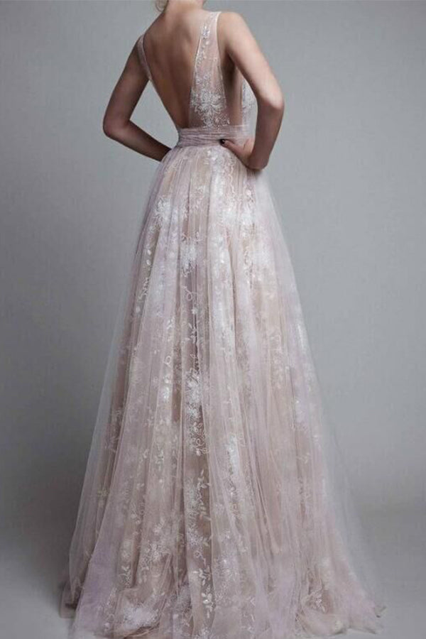 Floral Lace Deep V-Neck Spaghetti Strap Tulle A-Line Gown 2