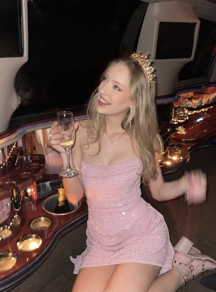 Sparkly Strapless Pink Sequin Sheath 8th Grade Homecoming Dress Short Party Dress Cocktail Dress S562