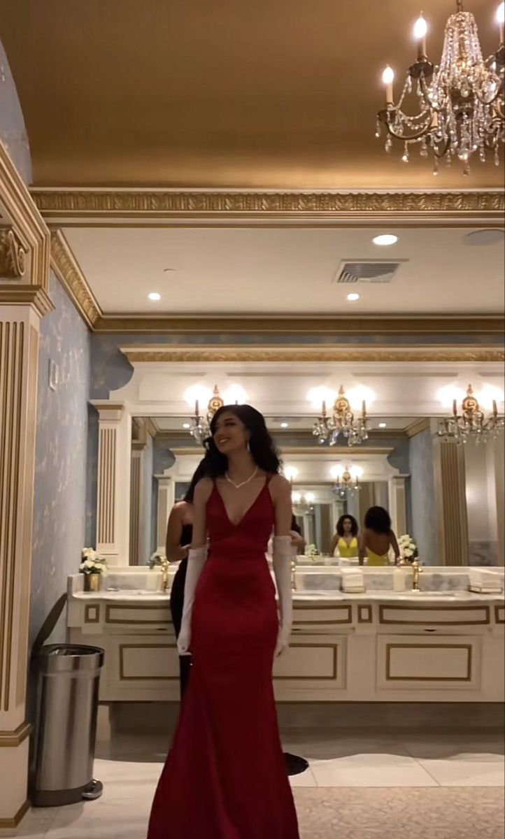 Classy Red Spaghetti Straps V Neck Satin Mermaid Long Wedding Guest Dress Birthday Party Dress With Gloves D1686