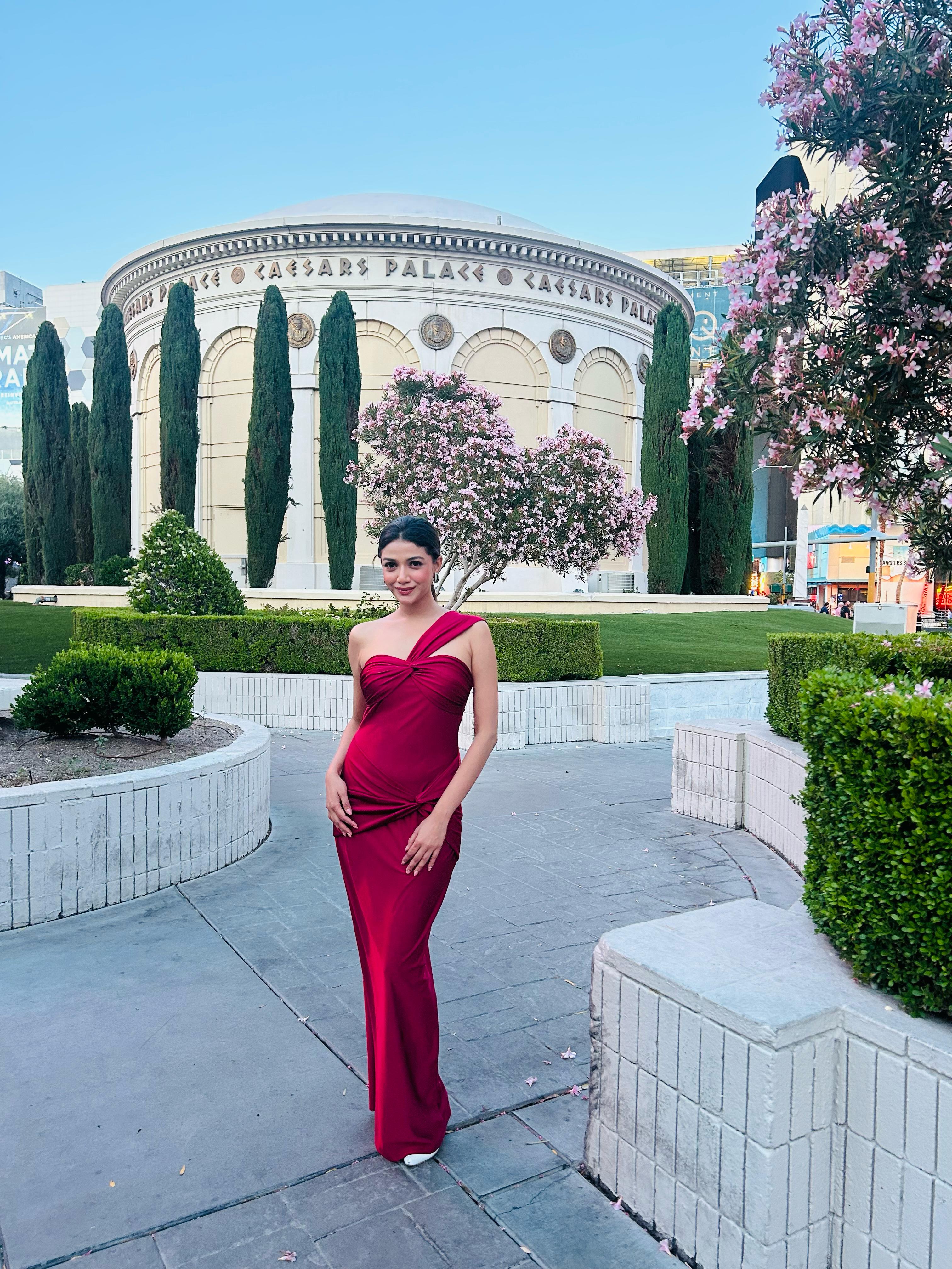 Saura Seni X Miakee - Trapeze