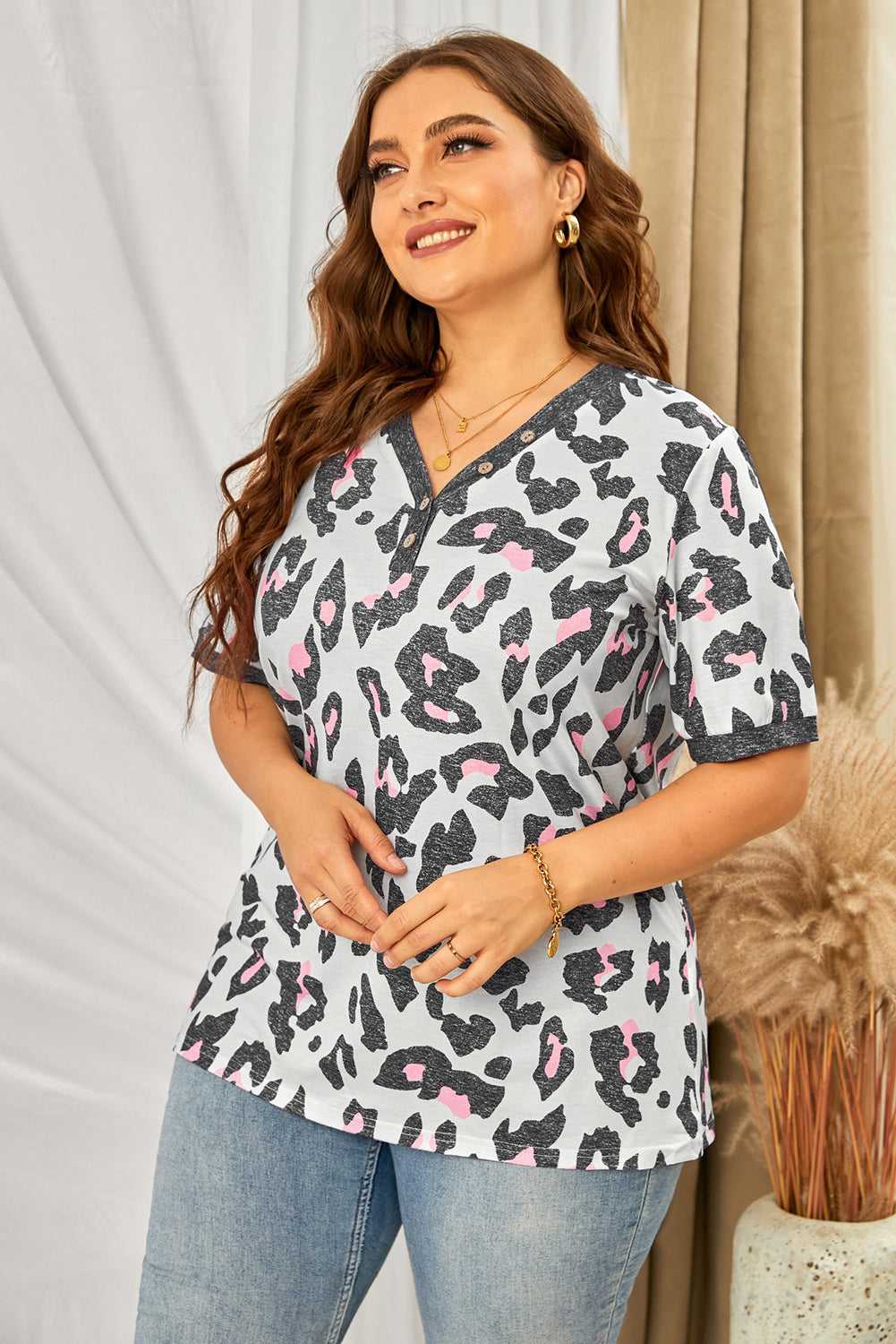 Women's Plus Size Fashion Leopard Print T-Shirt Casual V Neck Short Sleeve Blouse - Fashionpara