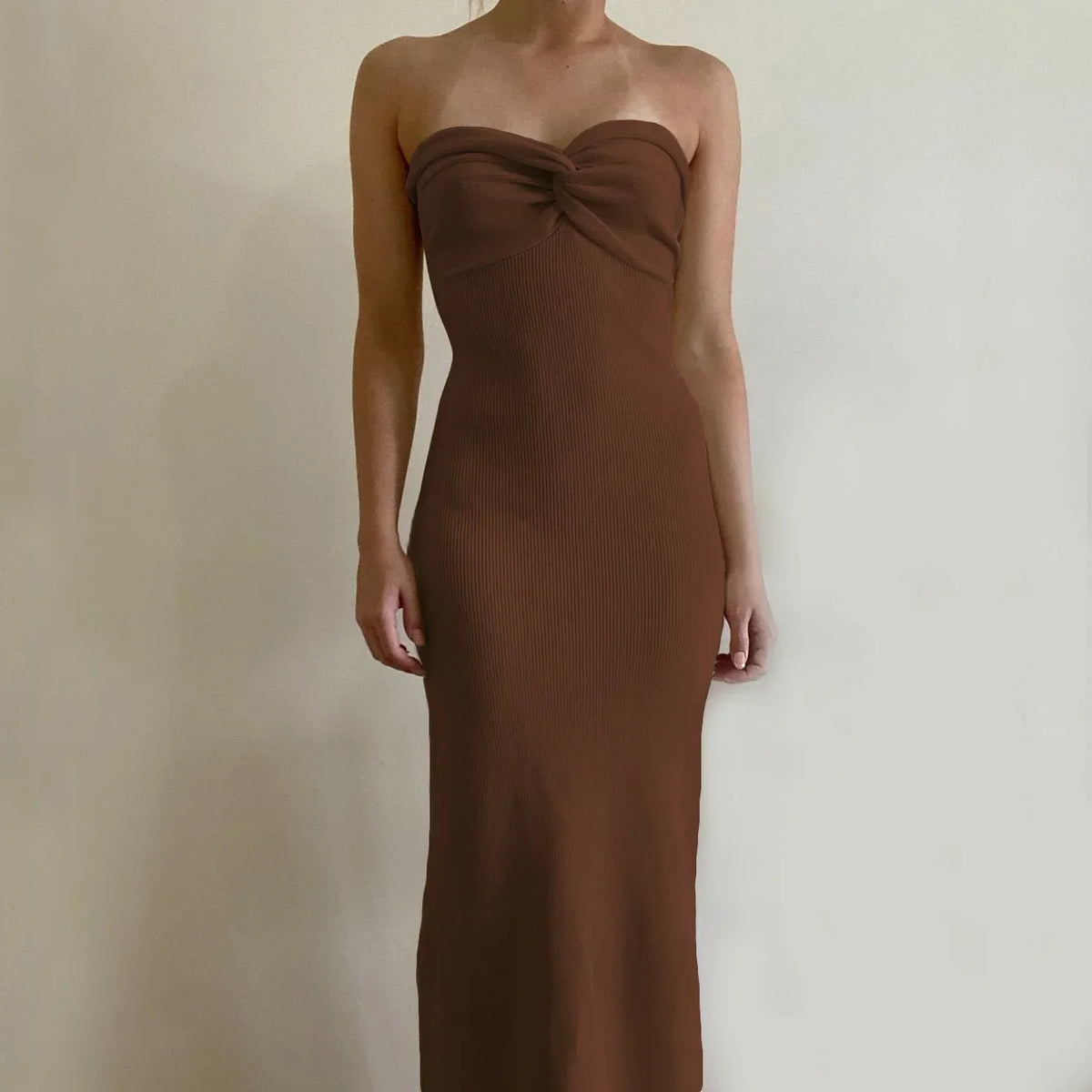 Ribbed Knit Strapless Twist-Front Bodycon Midi Dress 10