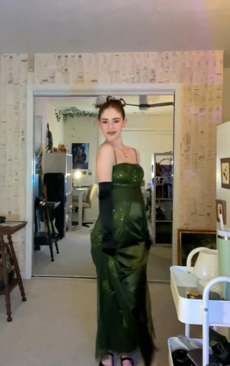 Charming Green Spaghetti Straps Satin Sequin Beaded Mermaid Prom Dresses Long Birthday Party Dress D1526