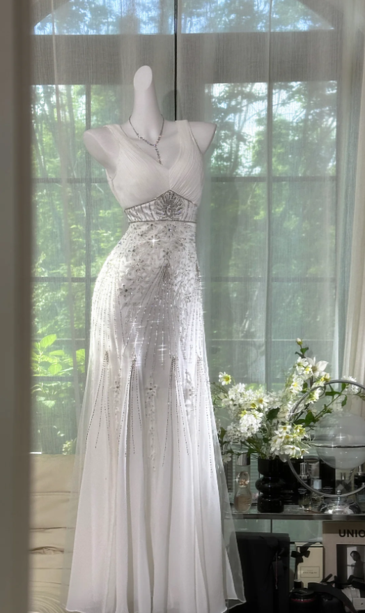 Elegant V Neck White Chiffon Sequin Beaded Mermaid Evening Dress Long Prom Dresses D918