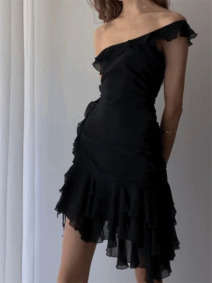 Vintage Black Off The Shoulder Chiffon Ruffles Short Party Dress Formal Graduation Homecoming Dress D163