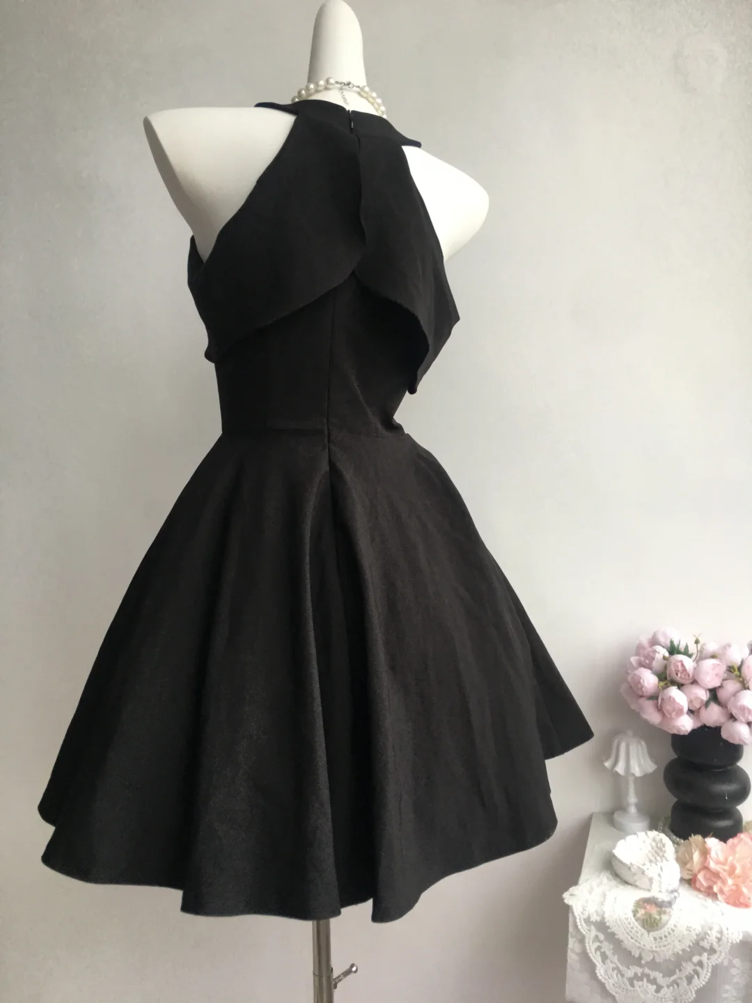 Simple Black Sleeveless Satin A Line Short Formal Graduation Homecoming Dress Cocktail Dress D270